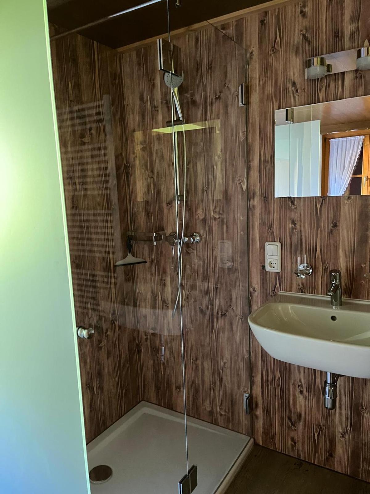 Haus Waldegg 84 Homestay Schroecken