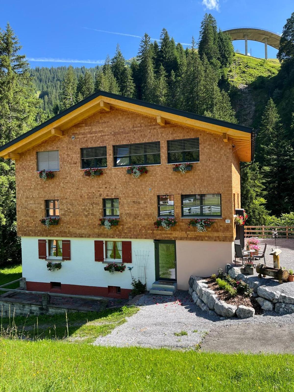 Haus Waldegg 84